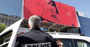 بالصور.. التحضيرات النهائية لحفل افتتاح مهرجان كان فى دورته الـ70