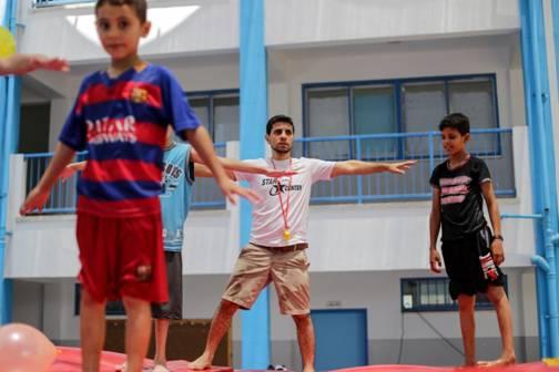 "لمحة أمل وسط اليأس": أسابيع المرح الصيفية التابعة للأونروا تمنح فرص عمل ملحة في ظل اقتصاد متعثر