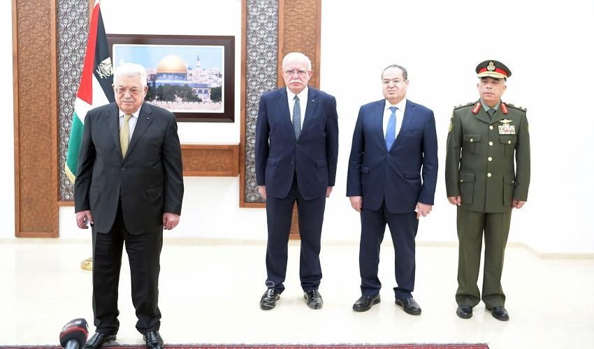 الرئيس عباس يتقبل أوراق اعتماد عدد من السفراء المعتمدين لدى فلسطين