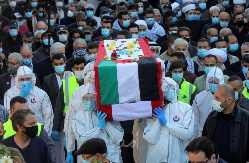 تشييع جثمان المناضل والكاتب اللبناني "أنيس النقاش" في بيروت- صور