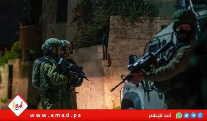 محاصرة منزل.. ثلاث إصابات خطيرة جراء اقتحام قوات الاحتلال مدينة ومخيم جنين