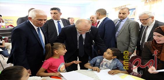 بالصور.. الحمد الله: معرض الصناعات الإنشائية يساهم في فتح الأسواق والفرص التجارية وتنشيط اقتصادنا الوطني