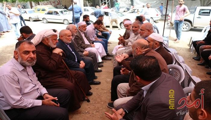 غزة: وفد برلماني يقدم واجب العزاء بشهداء القسام