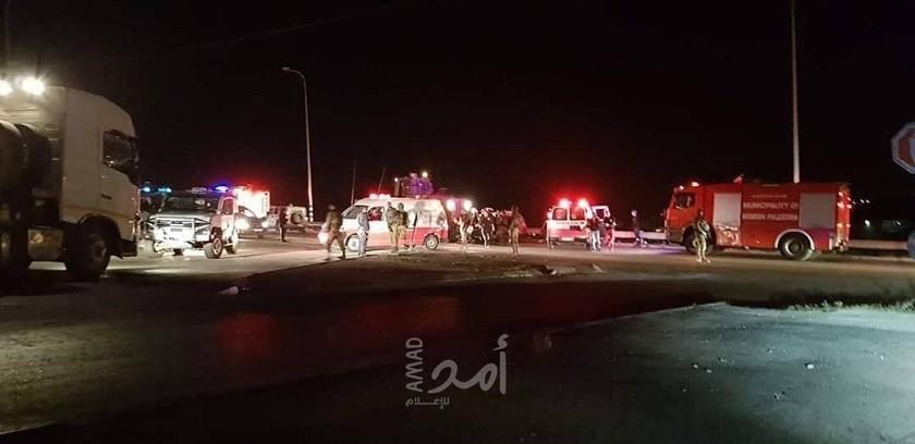 قوات الاحتلال تحتجز مئات المركبات على حاجز طيار شمال القدس