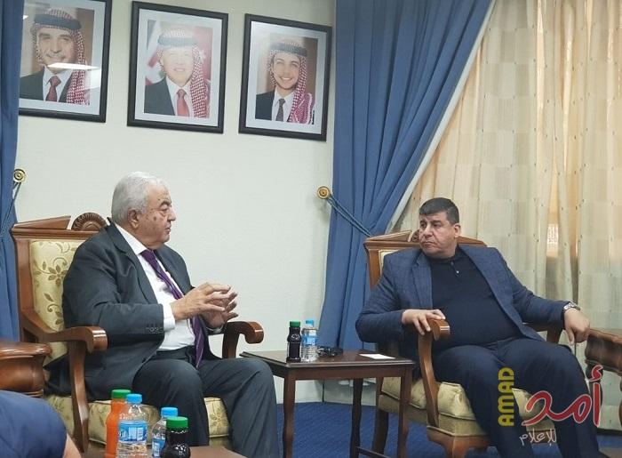 وزارة "العمل الفلسطينية" و لجنة "فلسطين النيابية" تبحثان سبل التعاون المشترك
