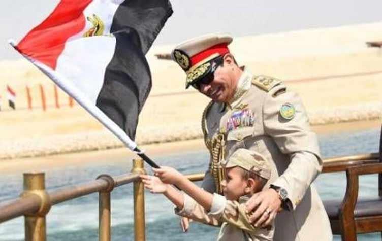 السيسي خلال افتتاح قناة السويس الجديدة