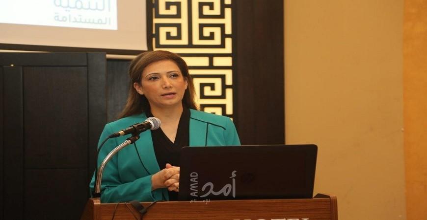 علا عوض تستعرض أوضاع الفلسطينيين في نهاية عام 2021