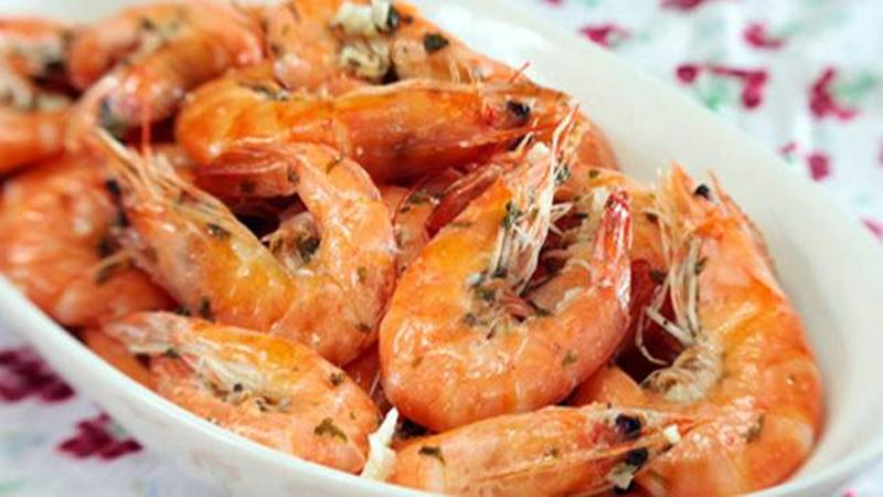 طريقة عمل الجمبري بالصوص الأحمر
