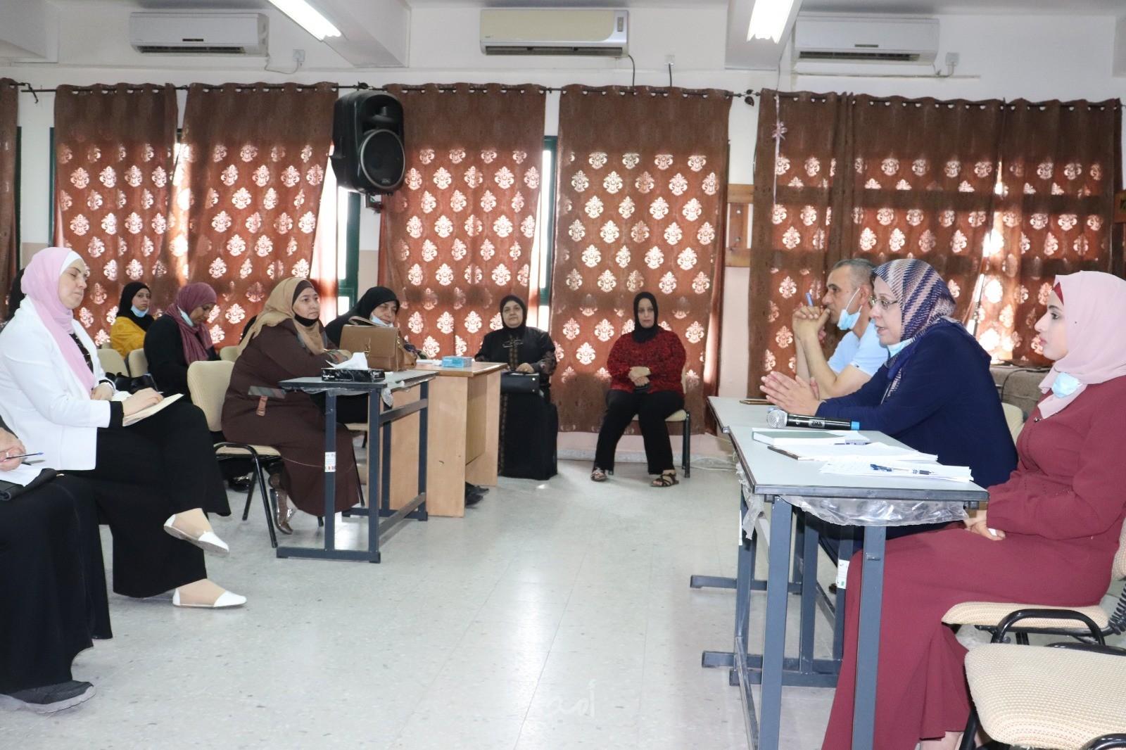 تربية قلقيلية تعقد ورشة عمل حول البروتوكول الصحي في رياض الاطفال