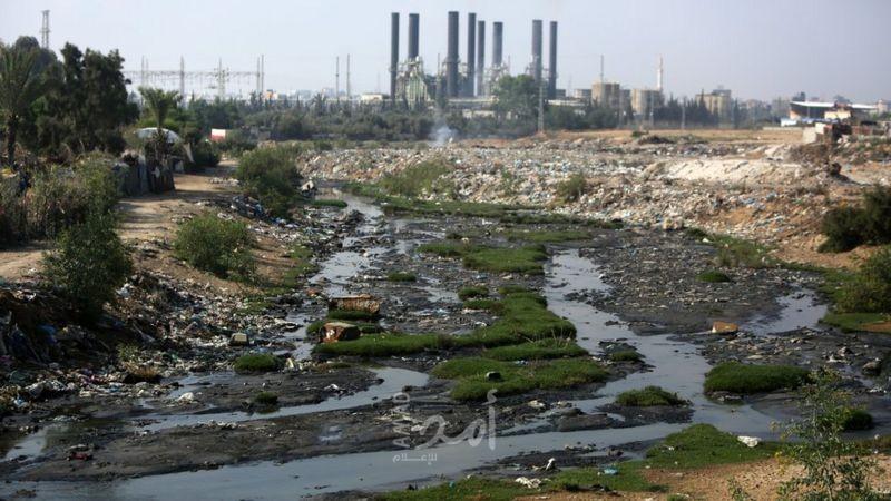 "الإندبندنت": قطاع غزة يعاني من مستويات تلوث "قاتلة"