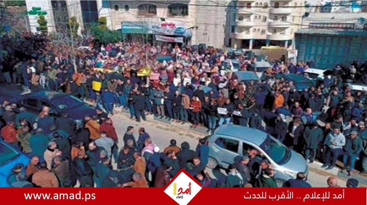استمرار  إضراب معلمي المدارس الحكومية بالضفة الغربية لليوم الثامن