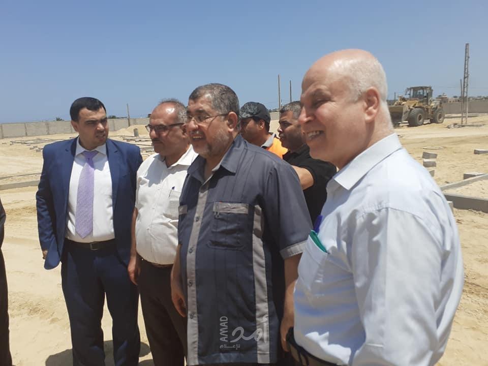 أشغال حماس وجمعية سلام توقعان مذكرة انشاء مشروع عمارات سكنية شمال غزة