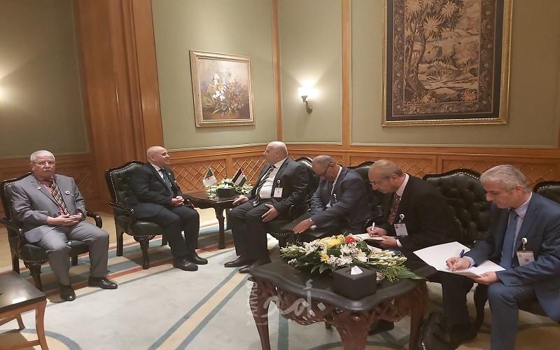وزير العمل الفلسطيني يلتقي وزير العمل الجزائري ونائب وزير الموارد البشرية السعودي
