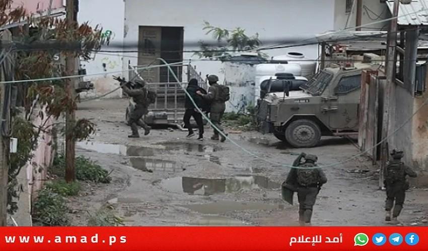 طوباس: قوات الاحتلال تقتحم مخيم الفارعة وإصابة شاب وهدم محلات تجارية -فيديو