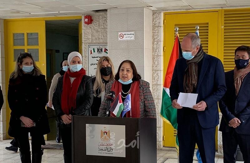 الصحة العالمية تسلّم فلسطين مركبتي "تبريد للأدوية واللقاحات"- صور
