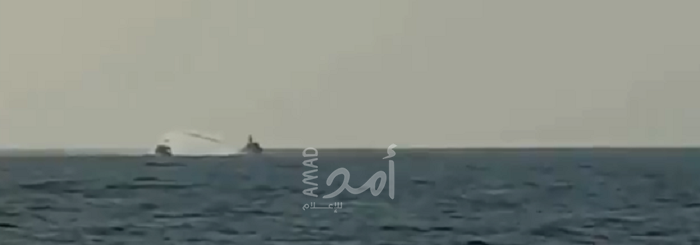 زوارق الاحتلال تغرق قارب صيد فلسطيني في بحر غزة