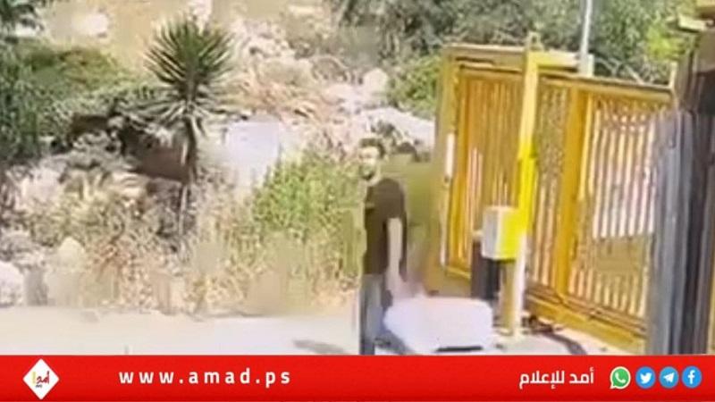 محدث.. الصحة الفلسطينية: استشهاد شاب برصاص جيش الاحتلال جنوب الخليل- فيديو وصور