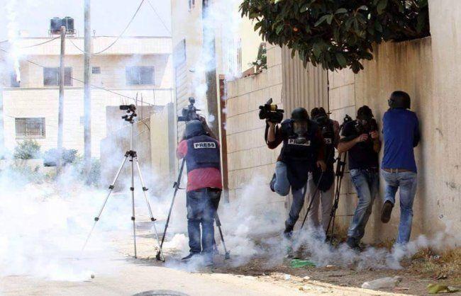 لجنة دعم الصحفيين: استهداف الاحتلال للصحفيين خلال مسيرة العودة ارتفع بشكل صادم