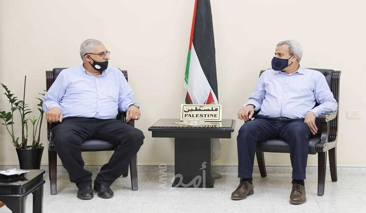 قلقيلية: المحافظ يلتقي وفدا من المركز الفلسطيني للتنمية الاقتصادية والاجتماعية