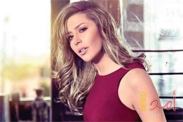 جنات تنتهى من تسجيل أغنية "دموع وبكيت" من ألبومها الجديد