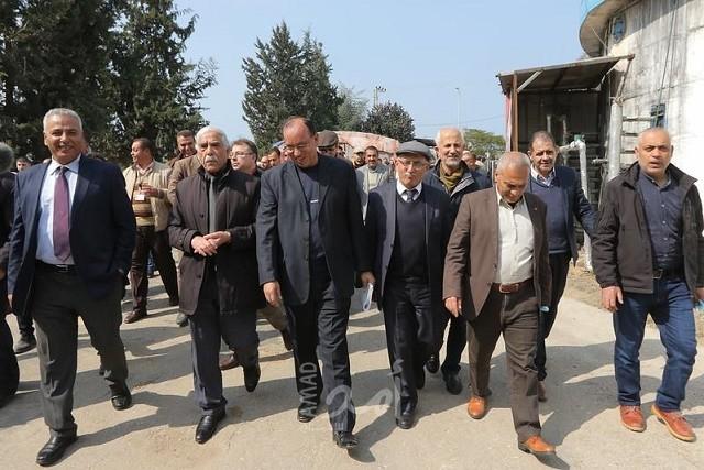رئيس بلدية غزة يفتتح خط انتاج الكومبوست في مصنع تدوير النفايات