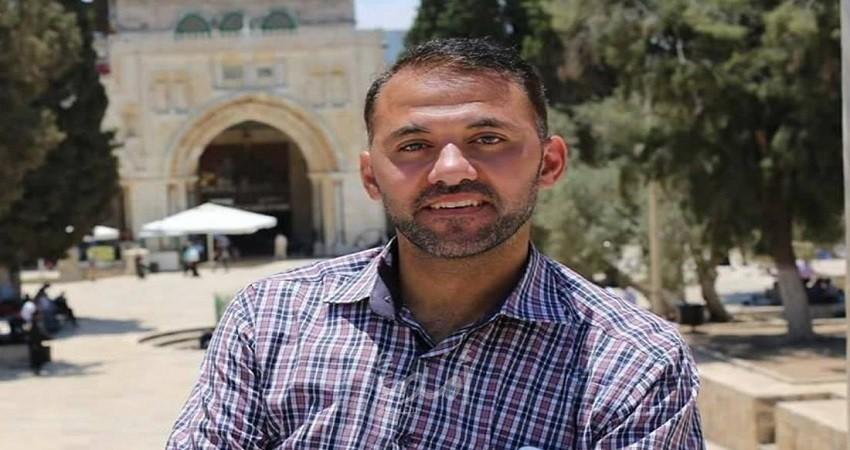 محكمة إسرائيلية تؤجل محاكمة الصحفي طارق أبو زيد