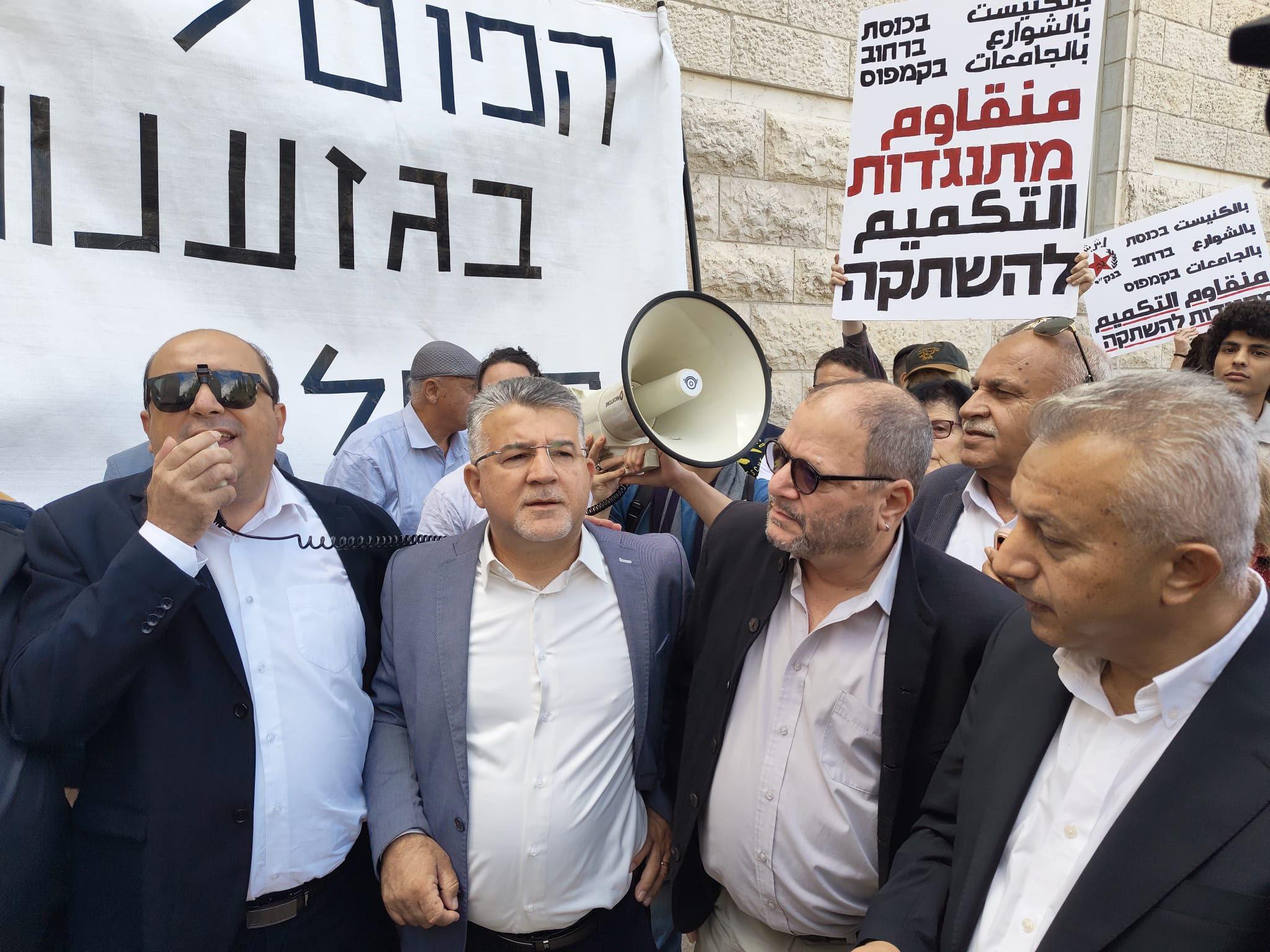 المحكمة العليا الإسرائيلية تقترح على سامي أبو شحادة سحب ترشحه أو الشطب