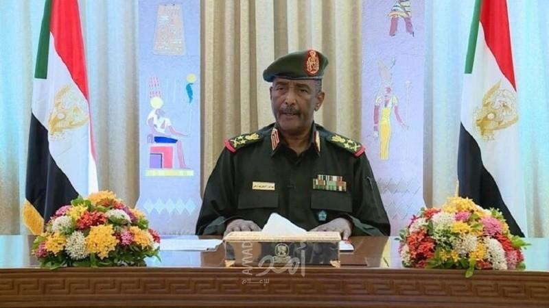 البرهان يعين رئيسا جديدا للوزراء وأعضاء جدد بمجلس السيادة الانتقالي