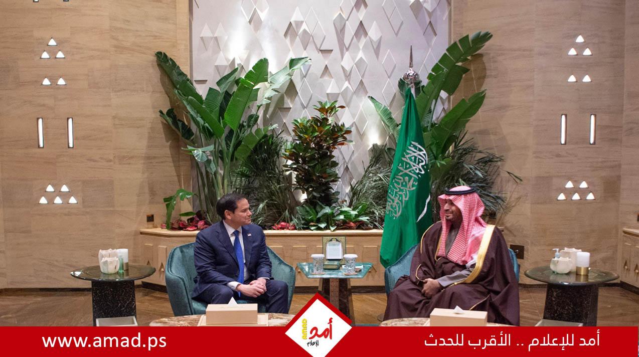 ولي العهد السعودي ووزير الخارجية الأمريكي يبحثان علاقات البلدين والأوضاع الإقليمية