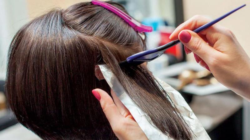 7 نصائح تساعدك تختاري صبغة الشعر المثالية