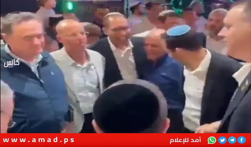 الفضيحة - فيديو حفلة راقصة بمشاركة وزير جيش الاحتلال كاتس