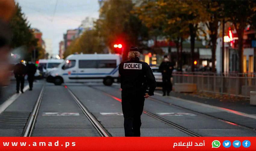فرنسا: مقتل شخص وإصابة 5 عناصر من الشرطة في عملية طعن- فيديو