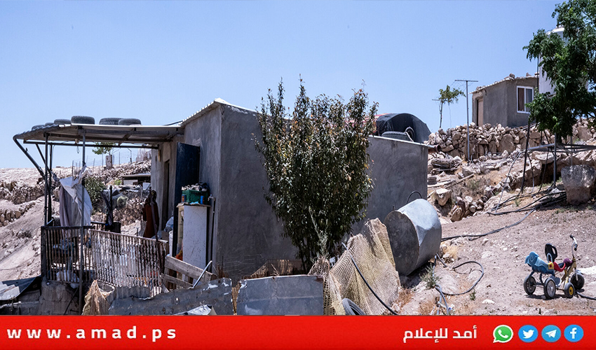 جيش الاحتلال يمنع وزير فلسطيني ومتضامنين وصحفيين أجانب من دخول مسافر يطا بالخليل
