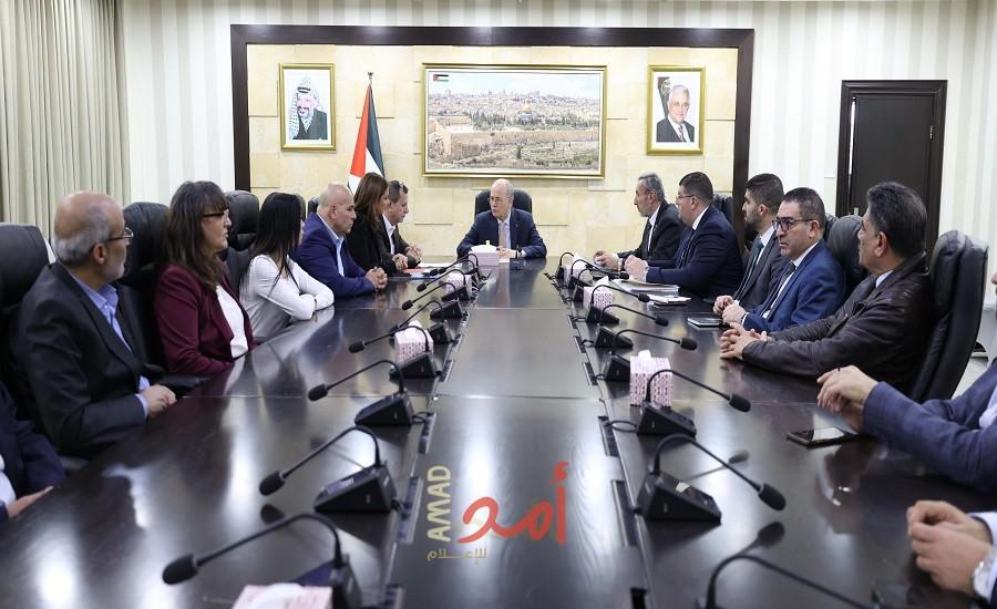 مصطفى يؤكد أهمية دعم وحدة منظومة القضاء بين الضفة وغزة