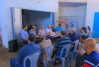 بلدية غزة تناقش خطة جمع النفايات مع ثلاث لجان أحياء في المدينة