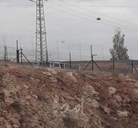 إصابىة شاب..الخليل: جيش الاحتلال ينصب أبراج مراقبة على دوار قلقس