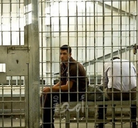مركز فلسطين: ارتفاع أعداد المعتقلين المحكومين بالسجن مدى الحياة إلى (553)