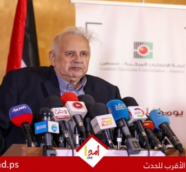 وصول رئيس لجنة الانتخابات المركزية حنا ناصر إلى قطاع غزة