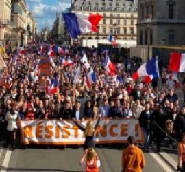 فرنسا.. معركة "نظام التقاعد" تصل إلى البرلمان.. وتحرك جديد ضد "مشروع ماكرون"