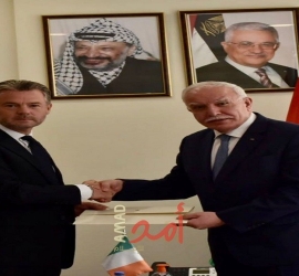 المالكي يتسلم نسخة من أوراق اعتماد ممثل جمهورية إيرلندا الجديد لدى دولة فلسطين