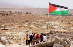 صحيفة: القرويون الفلسطينيون يخسرون "معركة قانونية للتشبث بالبيوت"