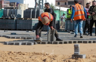 بلدية غزة تستكمل أعمال صيانة الشوارع المتضررة من العدوان شرق المدينة
