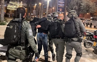 القدس: شرطة الاحتلال تعتقل (5) شبان وتبعد آخرين عن "الأقصى"