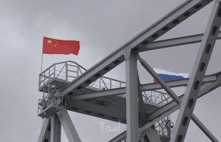 روسيا تكمل الجزء الخاص بها من جسر يربط قطاراتها بالصين - فيديو