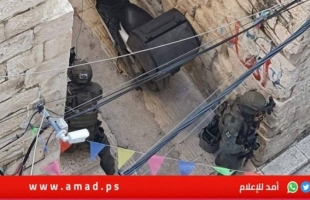 قوة خاصة من جيش الاحتلال تحاصر منزل وتعتقل شاب في نابلس- فيديو