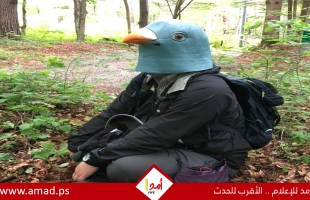 عالم ياباني يرتدى رأس طائر عملاق لمدة عام لتكوين صداقات مع الطيور - شاهد
