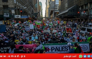 الآلاف يتظاهرون في نيويورك للمطالبة بإنهاء الاحتلال ووقف الدعم الأميركي لإسرائيل