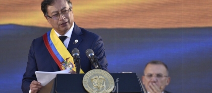 "غوستافو بيترو" يؤدي اليمين الدستورية رئيساً للبيرو