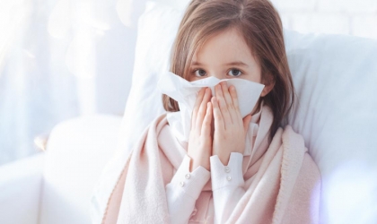 نصائح لحماية طفلك من نزلات البرد والأنفلونزا