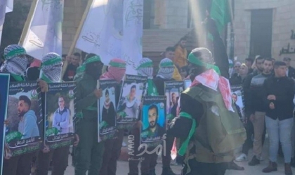 رام الله: عناصر كتلة حماس يحدثون خراباً بقاعة الشهيد ناصر في جامعة بير زيت- فيديو